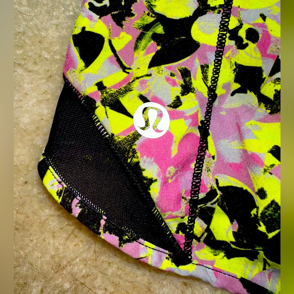 Lululemon Hotty Hot Shorts 2.5 high waisted